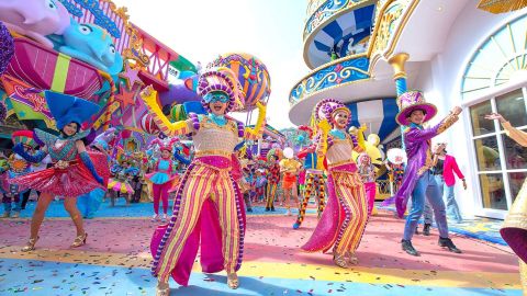 Шоу Carnival Magic на Пхукете Шоу Carnival Magic на Пхукете