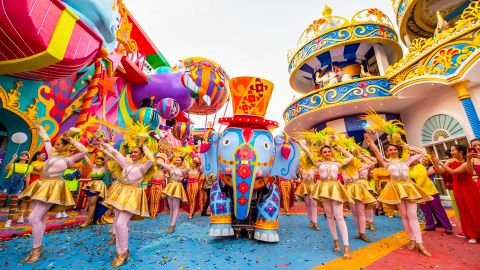 Шоу Carnival Magic на Пхукете 3 Шоу Carnival Magic на Пхукете 3